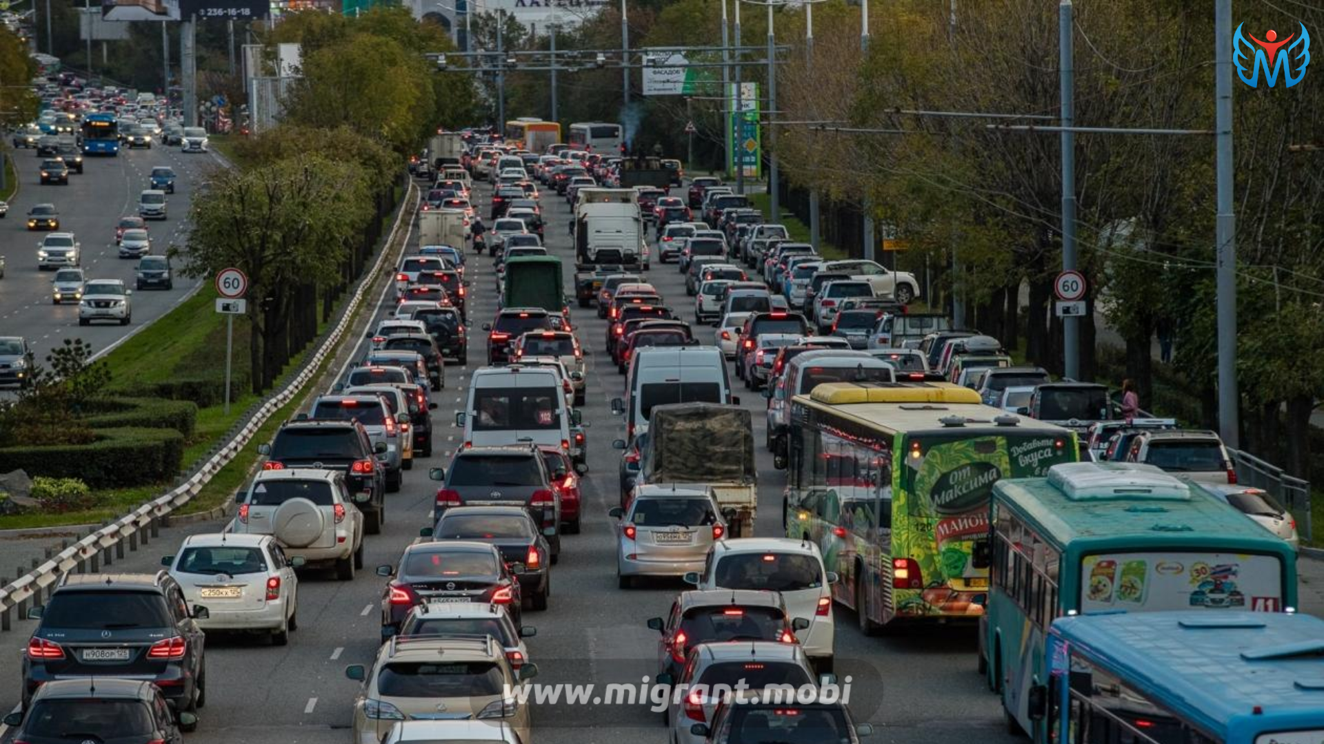 Пробки во владивостоке. Владивосток Луговая пробка. Владивосток пробки Владивосток. Пробки в Ташкенте. Автомобильный транспорт Владивостока.